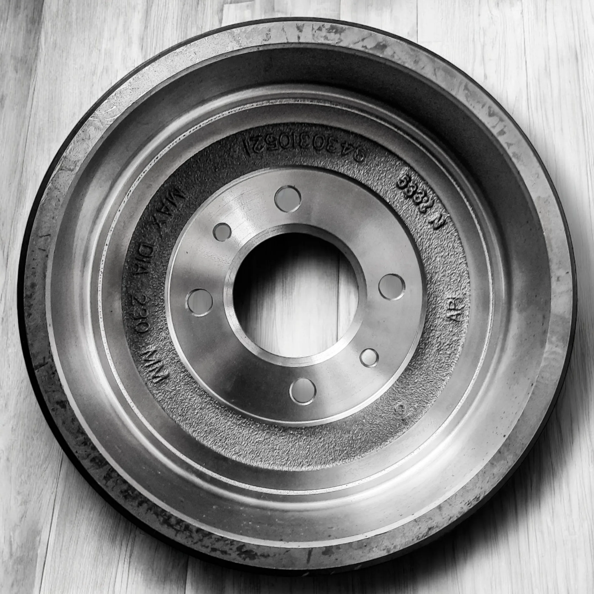 کاسه ترمز چرخ عقب شرکت تولیدی قطعات جلوبندی خودرو ایران لاهیجان مدل 00756 مناسب برای سمند