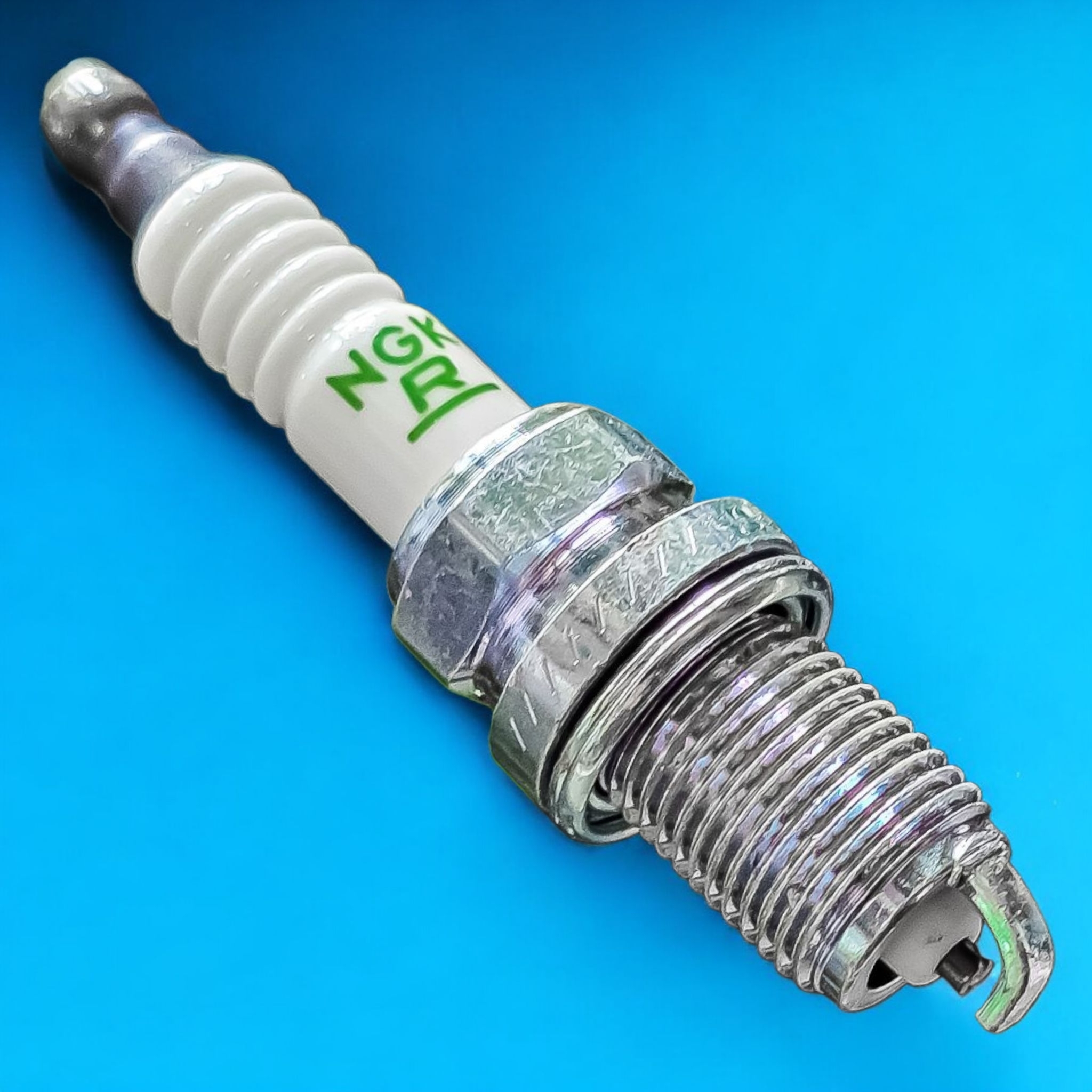 شمع خودرو ان جی کی مدل ORG.Jpn کد BKR6E11 پایه کوتاه مناسب برای پژو ۲۰۶ تیپ ۲ بسته ۴ عددی شمع خودرو ان جی کی مدل ORG.Jpn کد BKR6E11 پایه کوتاه مناسب برای پژو ۲۰۶ تیپ ۲ بسته ۴ عددی